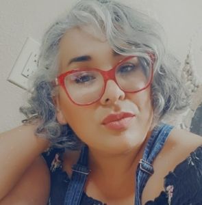 Meet your Posher, Farrah